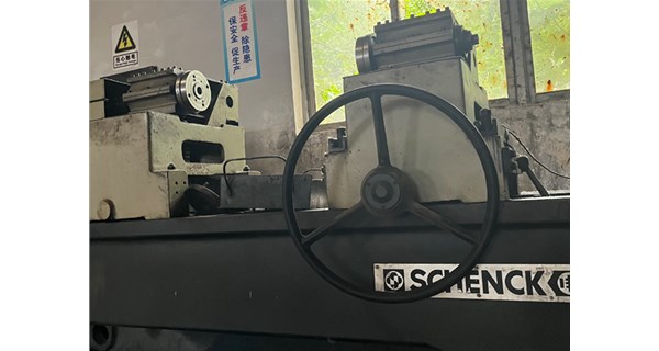 傳動(dòng)軸的使用保養(yǎng)方法有哪些惠眾汽車(chē)傳動(dòng)軸制造告訴你